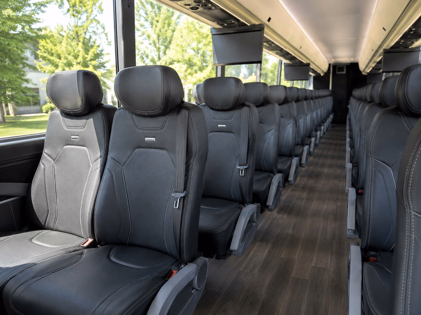 charter bus rentals for large palm desert wedding parties