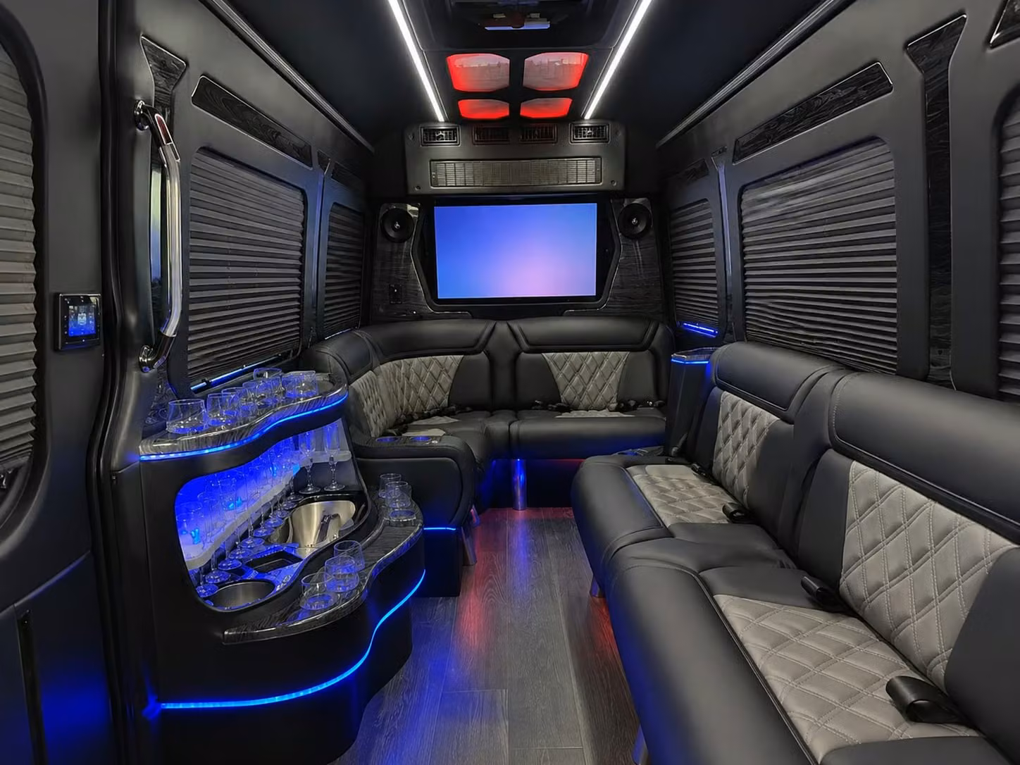 employee shuttle services for palm desert businesses and corporate campuses