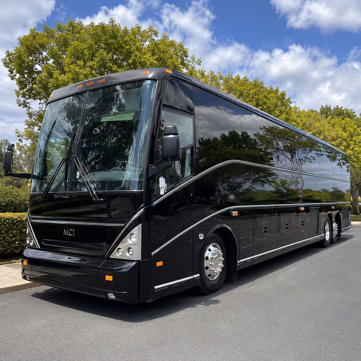 palm desert charter bus rentals for private events concerts and more