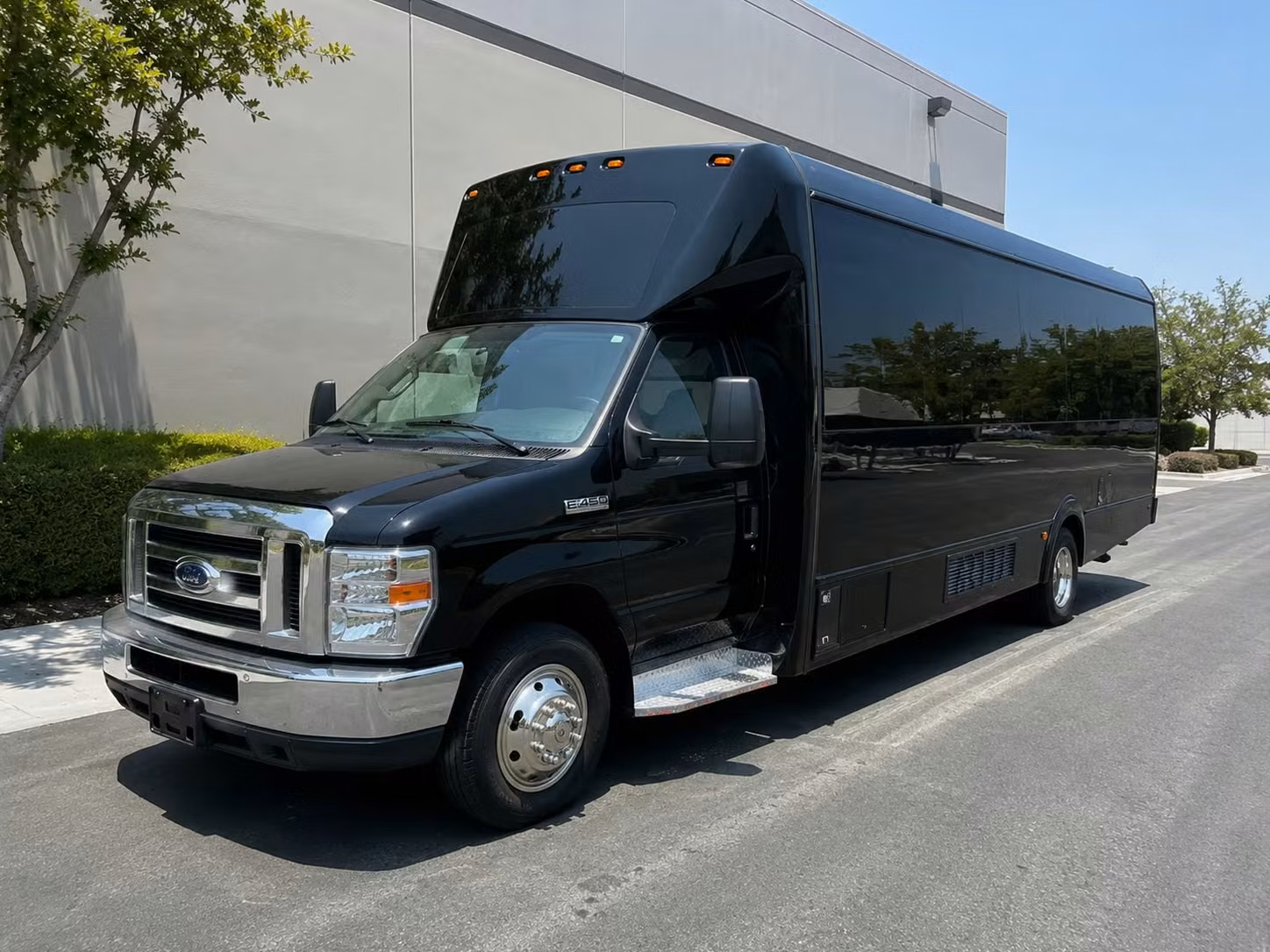 palm desert prom party buses ride in style through the coachella valley